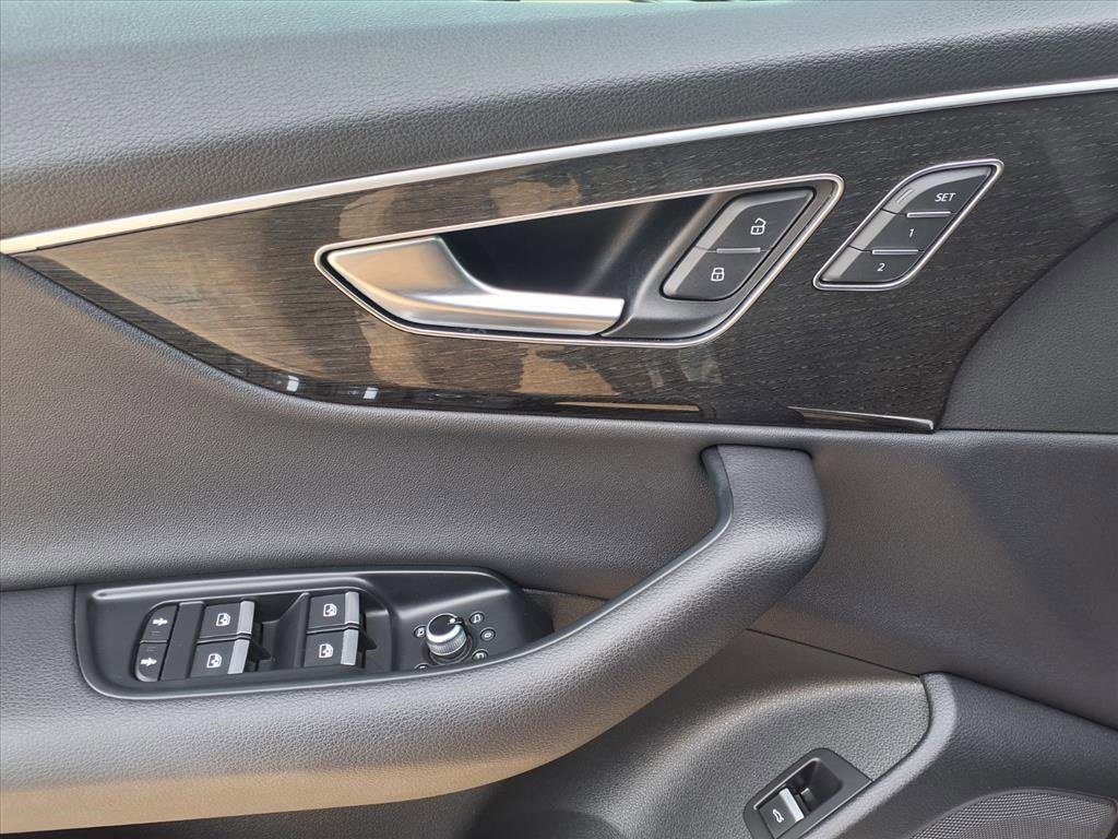 Used 2020 Audi Q7 3.0T Premium Plus w/ Premium Plus Package image 22