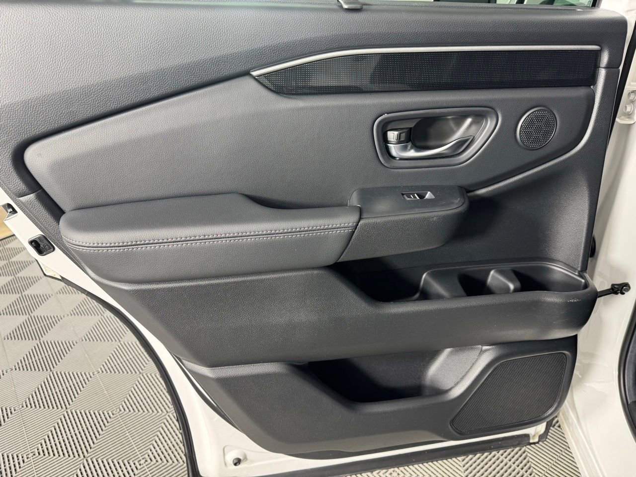 Used 2025 Honda Pilot Elite image 28