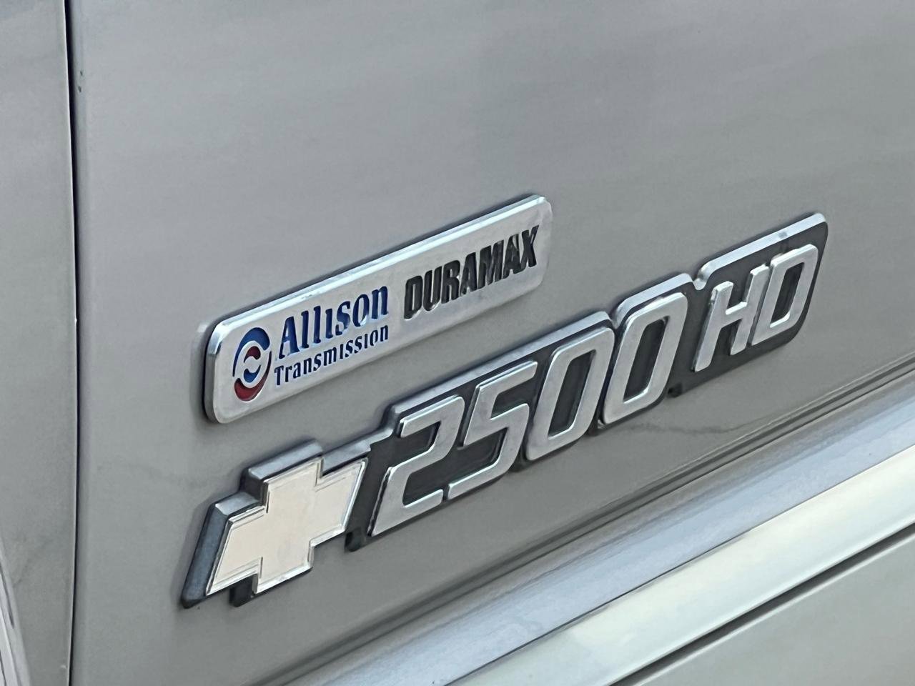 Used 2006 Chevrolet Silverado 2500 LT w/ Heavy-Duty Power Package AWD/4WD image 92