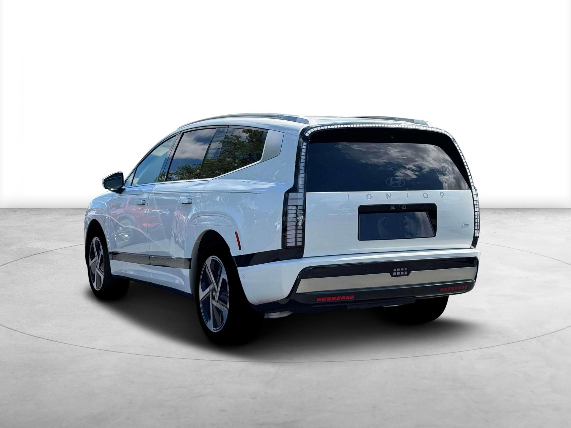 New 2026 Hyundai Ioniq 9 Calligraphy image 5