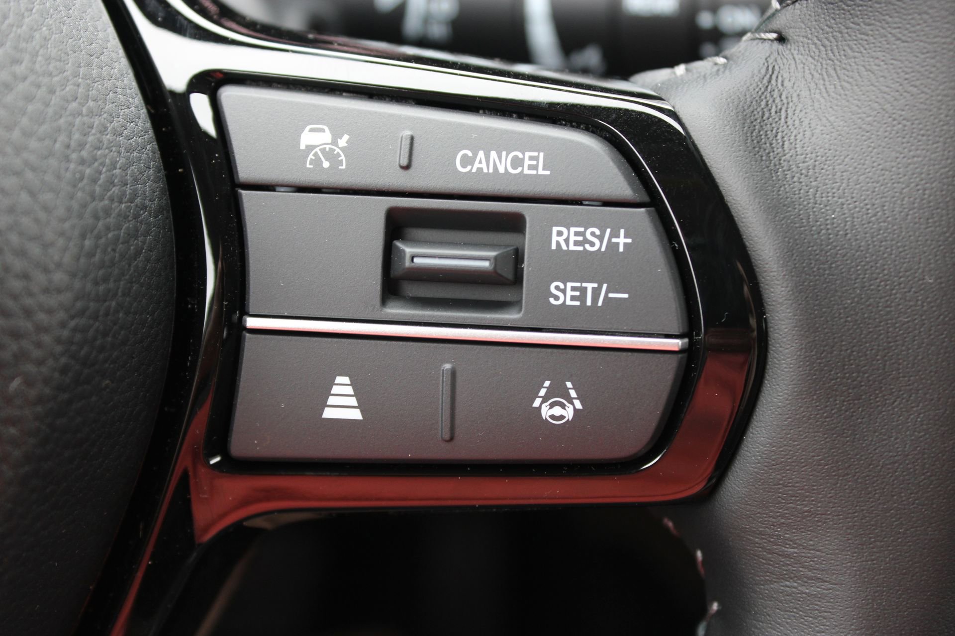 New 2026 Honda HR-V EX-L image 29