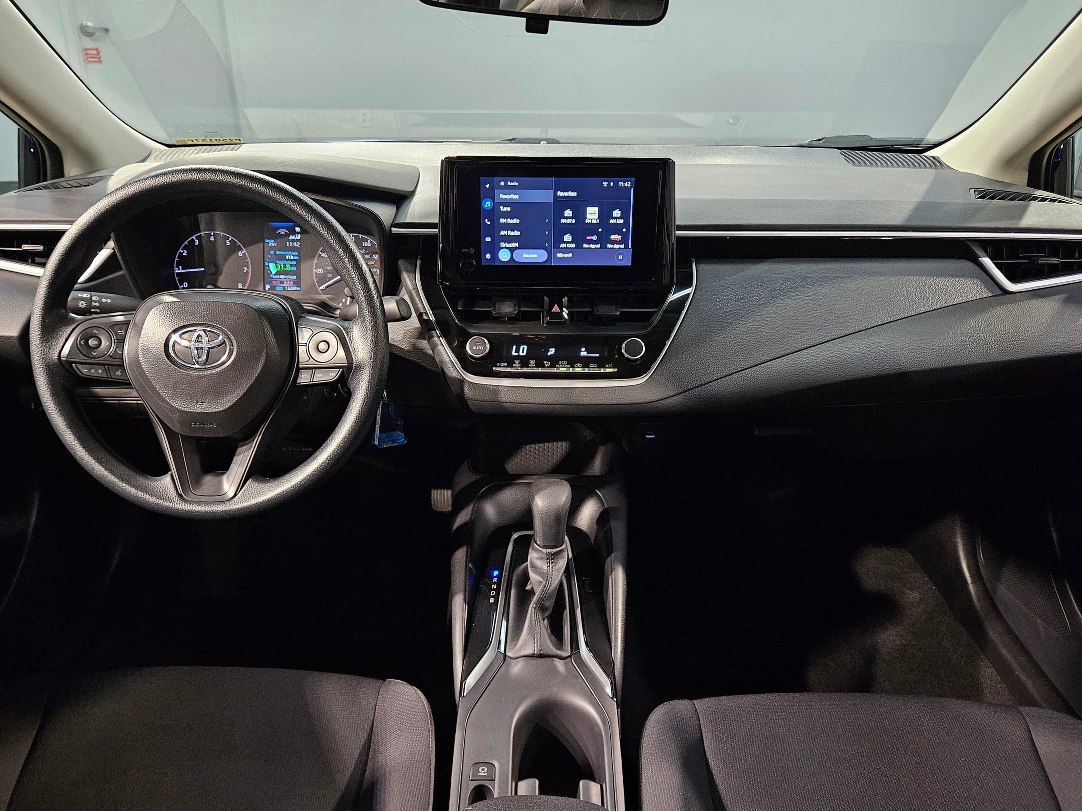 Used 2025 Toyota Corolla LE image 10
