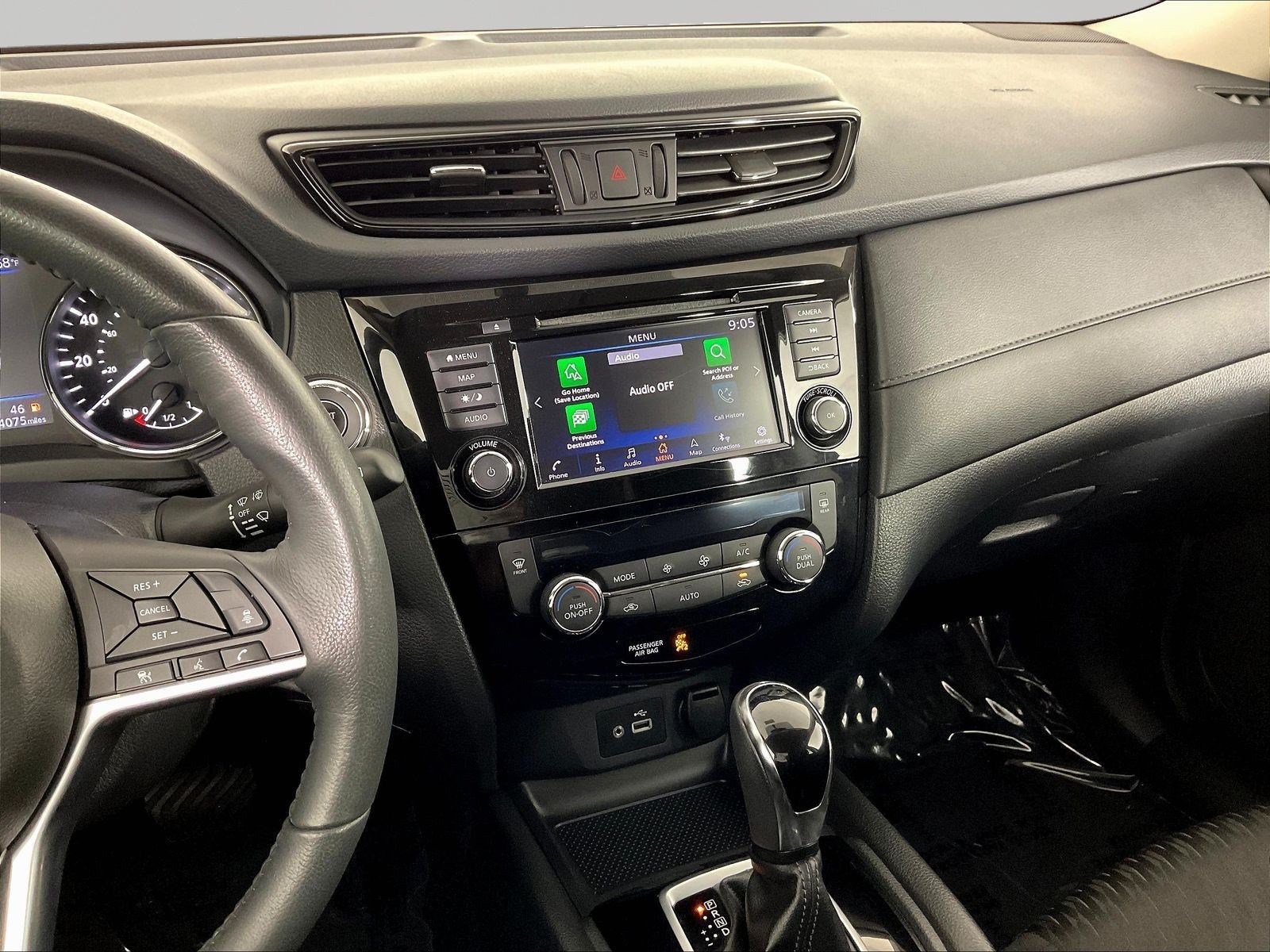 Used 2018 Nissan Rogue SV w/ Premium Package AWD/4WD image 9