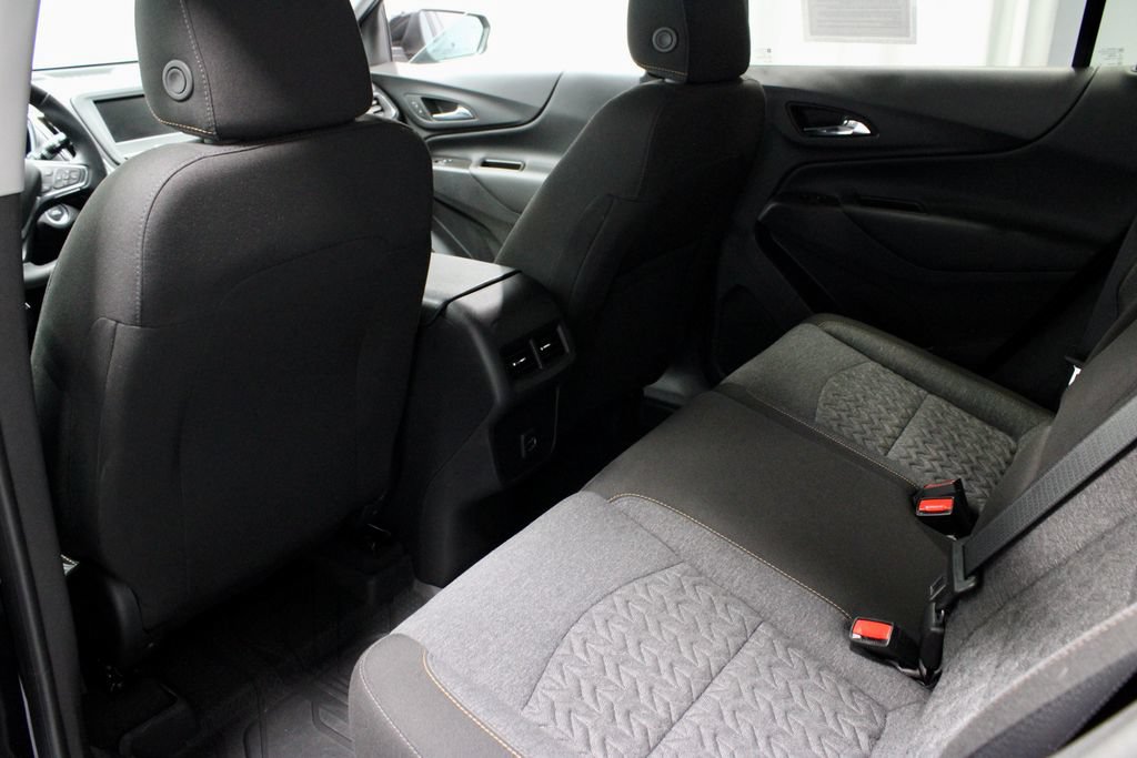 Used 2024 Chevrolet Equinox LT w/ LPO, Floor Liner Package FWD image 21