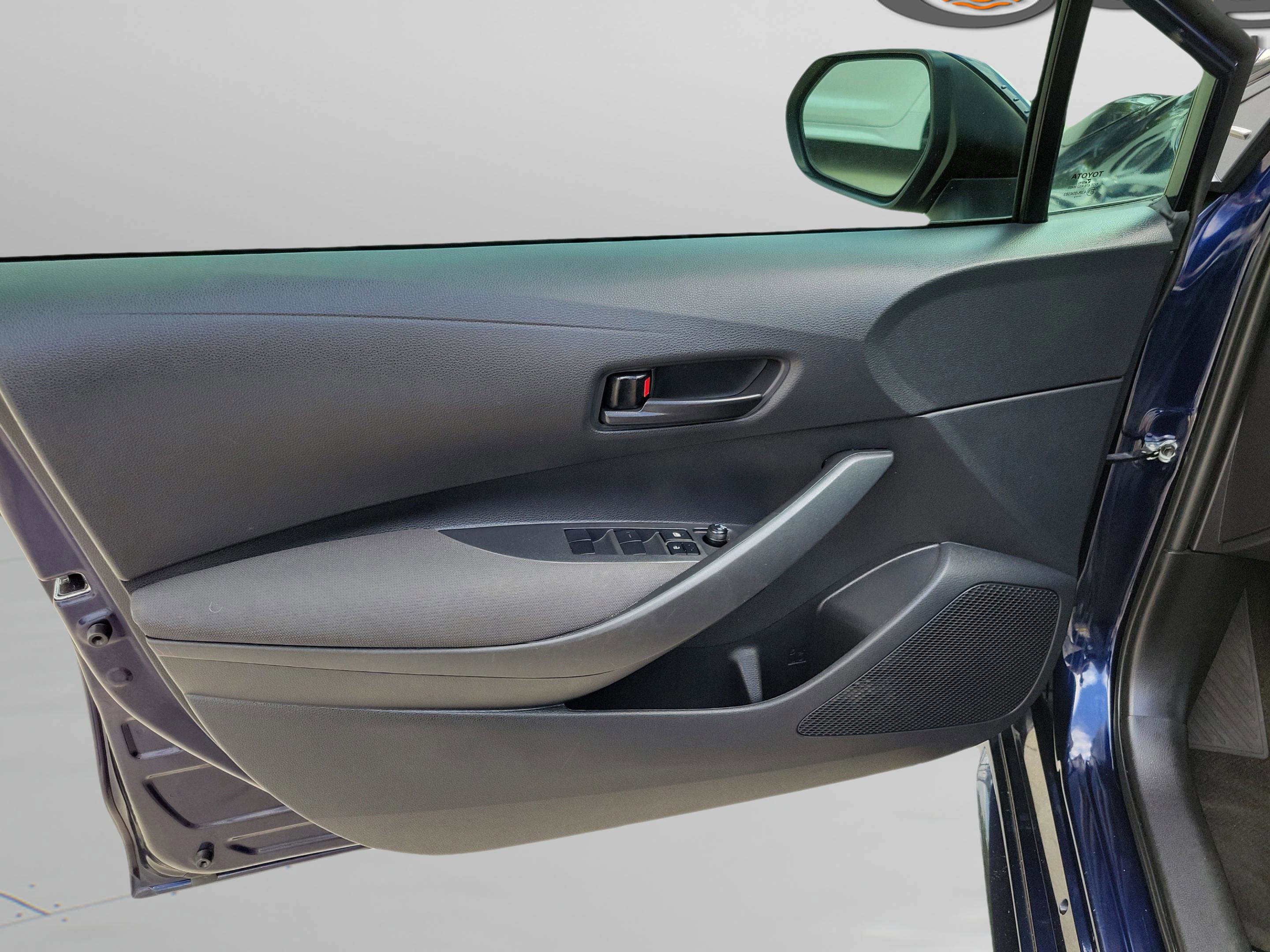 Used 2023 Toyota Corolla LE FWD image 7