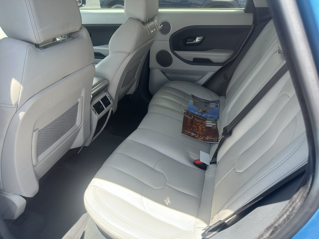 Used 2013 Land Rover Range Rover Evoque Prestige AWD/4WD image 8