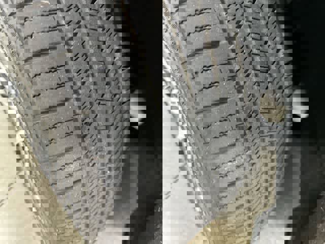 Used 2025 Jeep Wagoneer S Limited AWD/4WD image 30