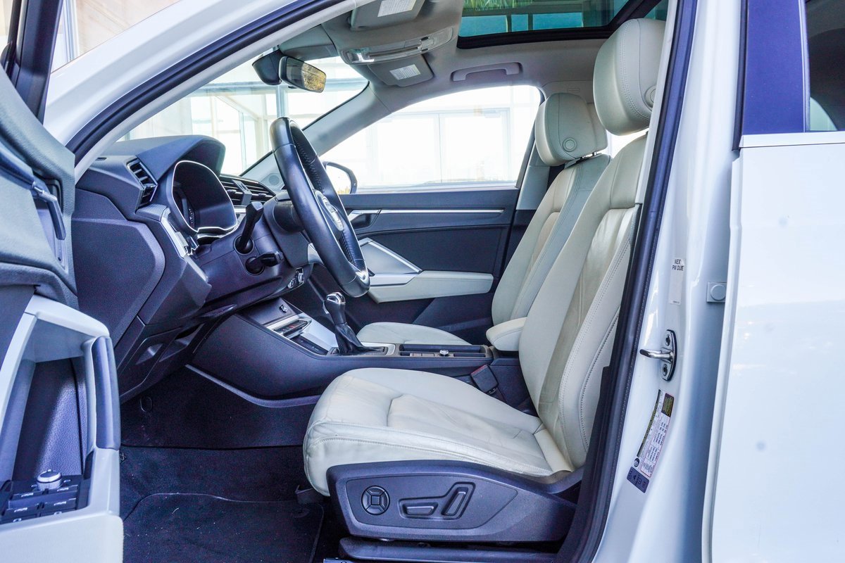 Used 2019 Audi Q3 2.0T Premium image 16