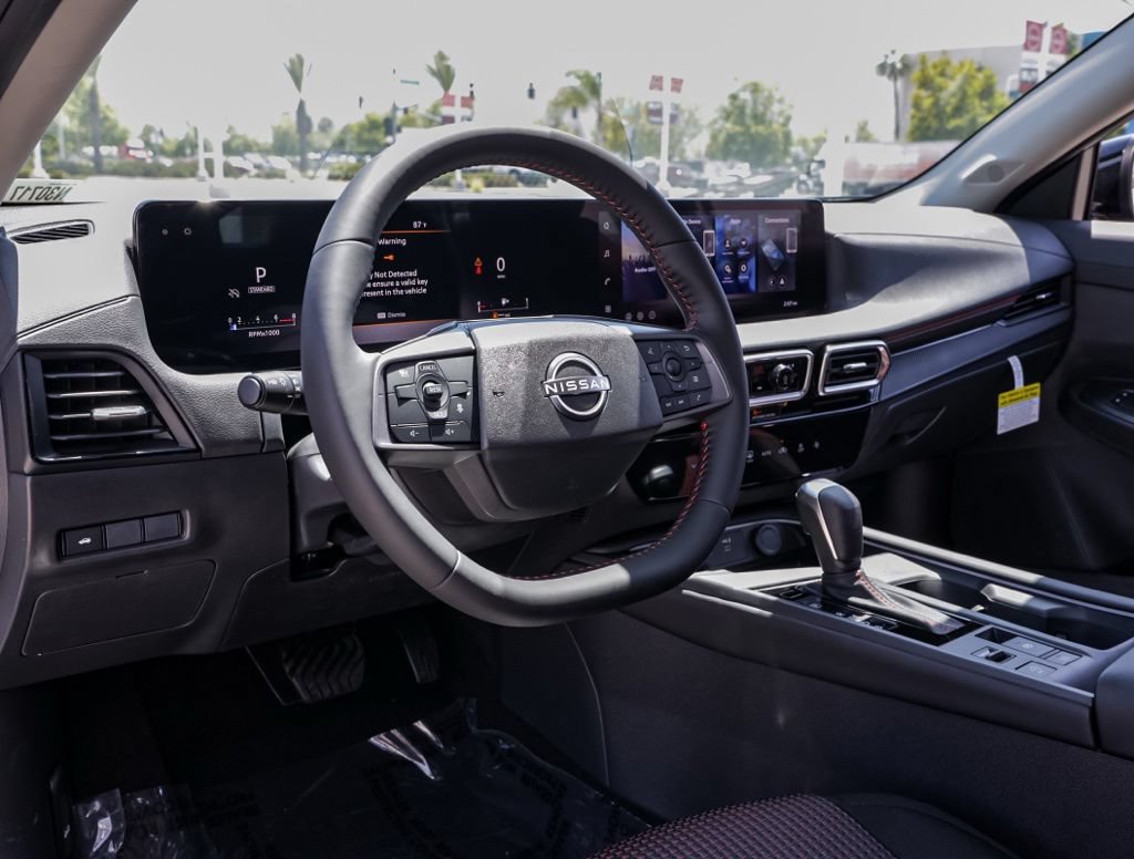 New 2026 Nissan Sentra SR w/ Floor Mat Package FWD image 15
