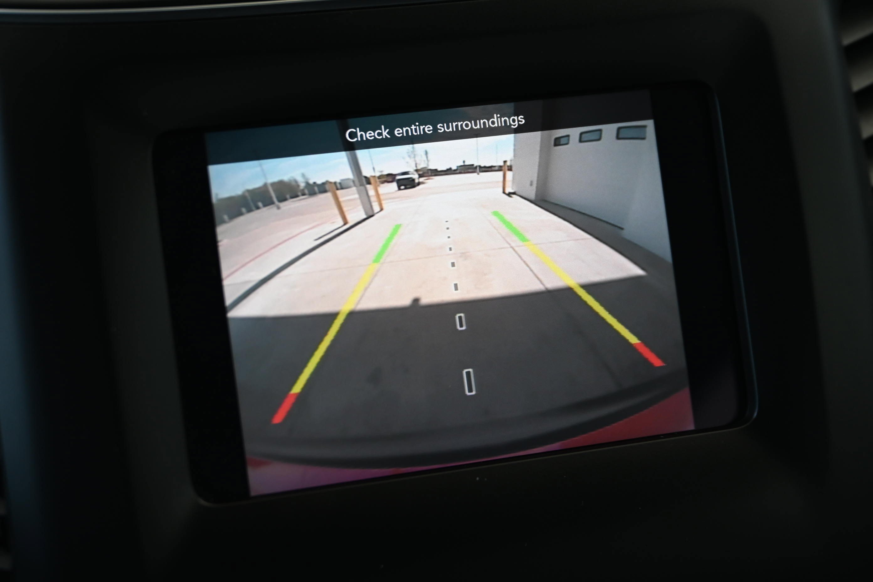 Used 2021 Jeep Cherokee Latitude Plus FWD image 18