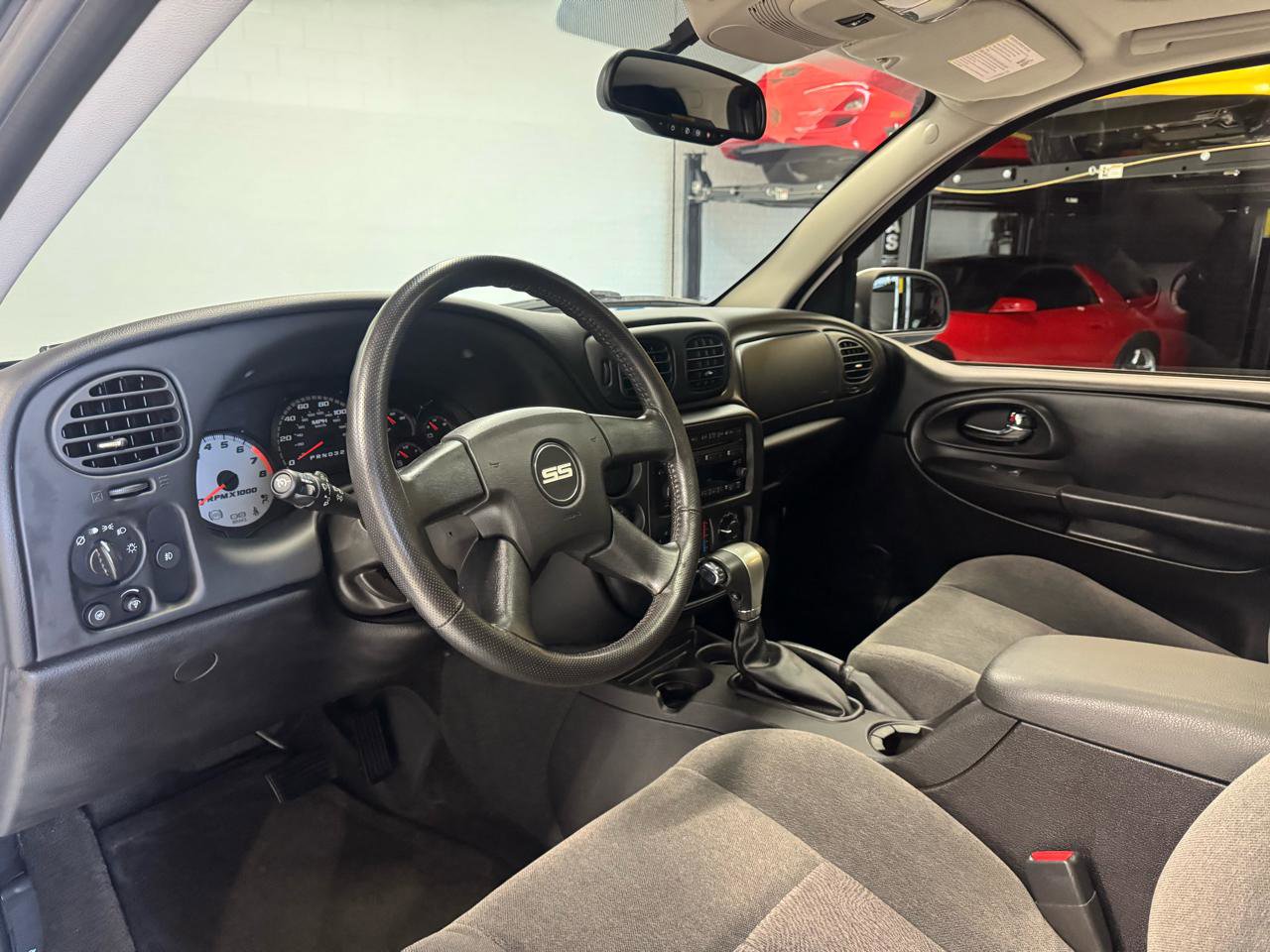 Used 2007 Chevrolet TrailBlazer SS RWD image 34