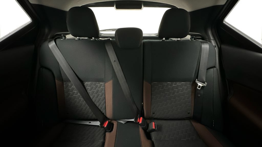 Certified 2024 Nissan Kicks SR FWD image 14