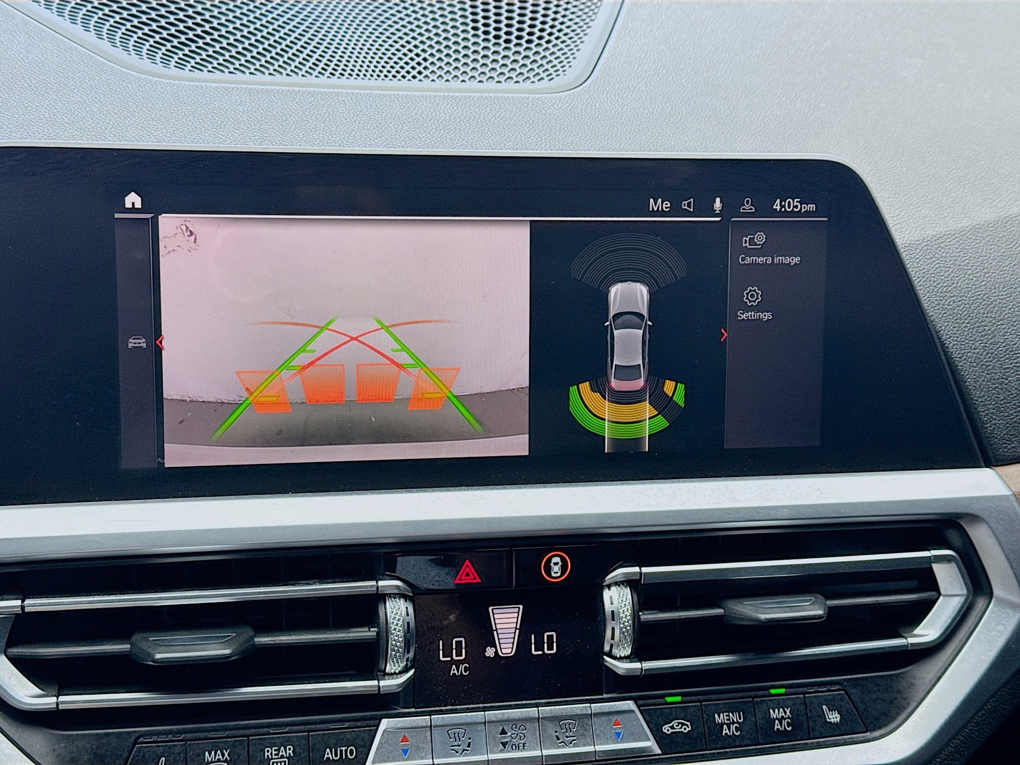 Used 2020 BMW 330i Sedan w/ Driving Assistance Package image 10