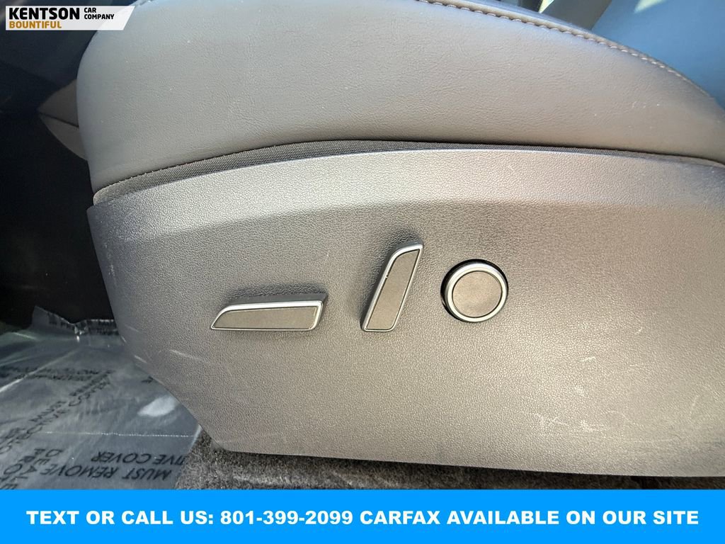 Used 2024 Tesla Model Y Long Range image 30