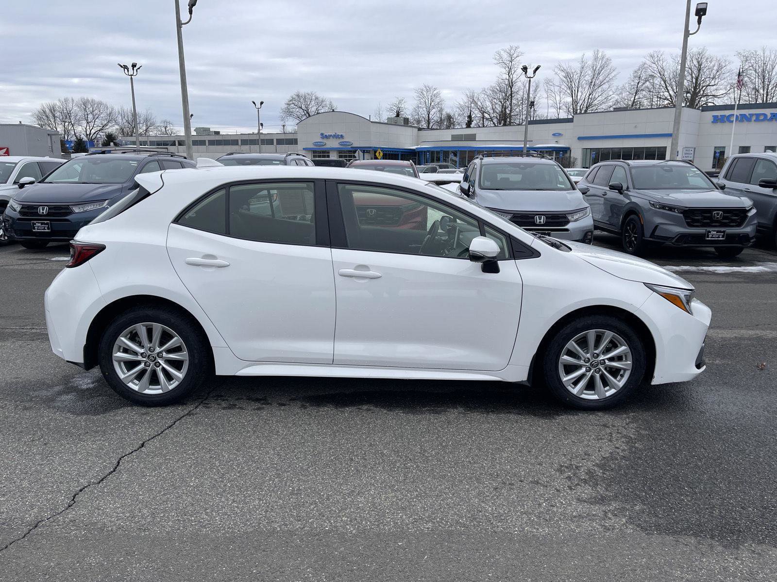 Used 2024 Toyota Corolla SE image 19