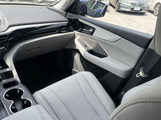 Used 2024 Acura MDX SH-AWD w/ Technology Package image 38