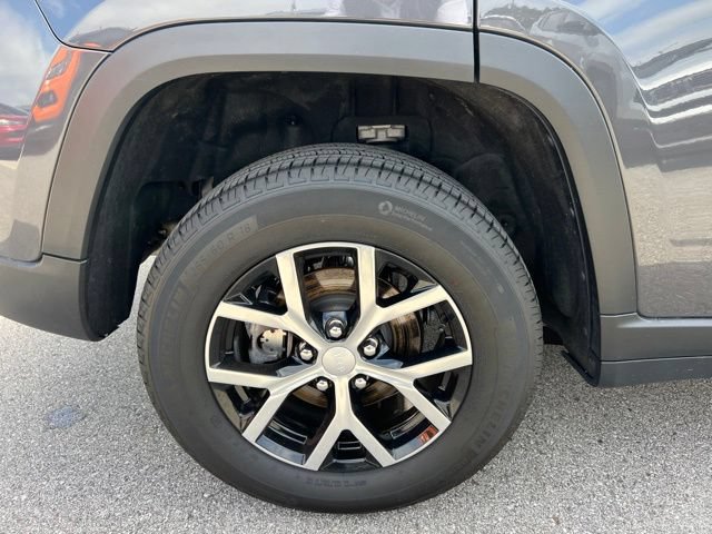 Used 2024 Jeep Grand Cherokee Limited AWD/4WD image 26