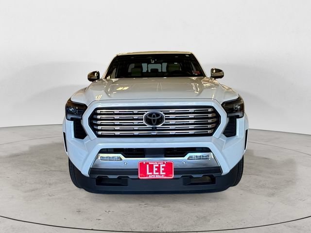 Used 2025 Toyota Tacoma Limited AWD/4WD image 9