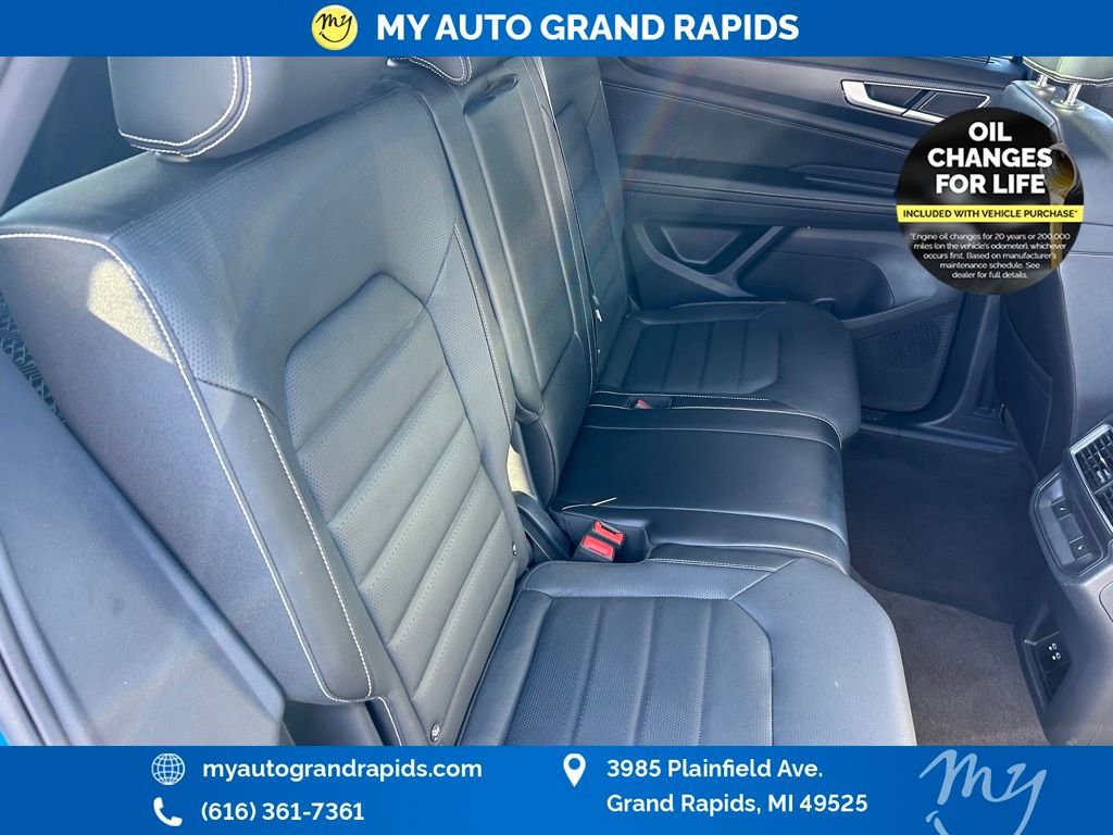 Used 2024 Volkswagen Atlas Cross Sport SEL R-Line image 20