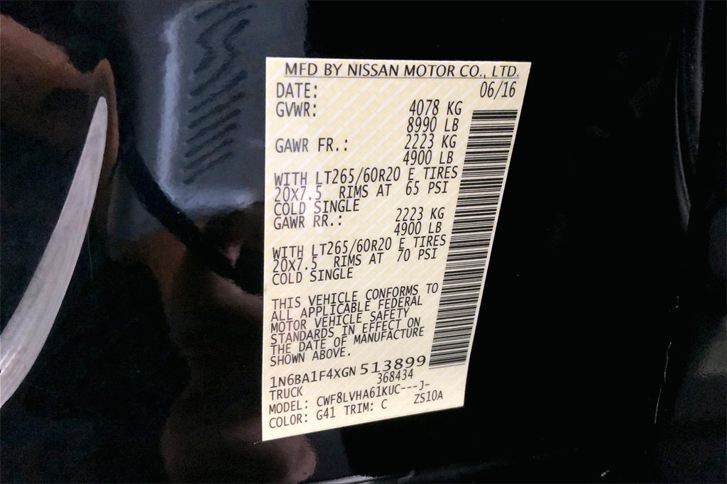 Used 2016 Nissan Titan SL image 32