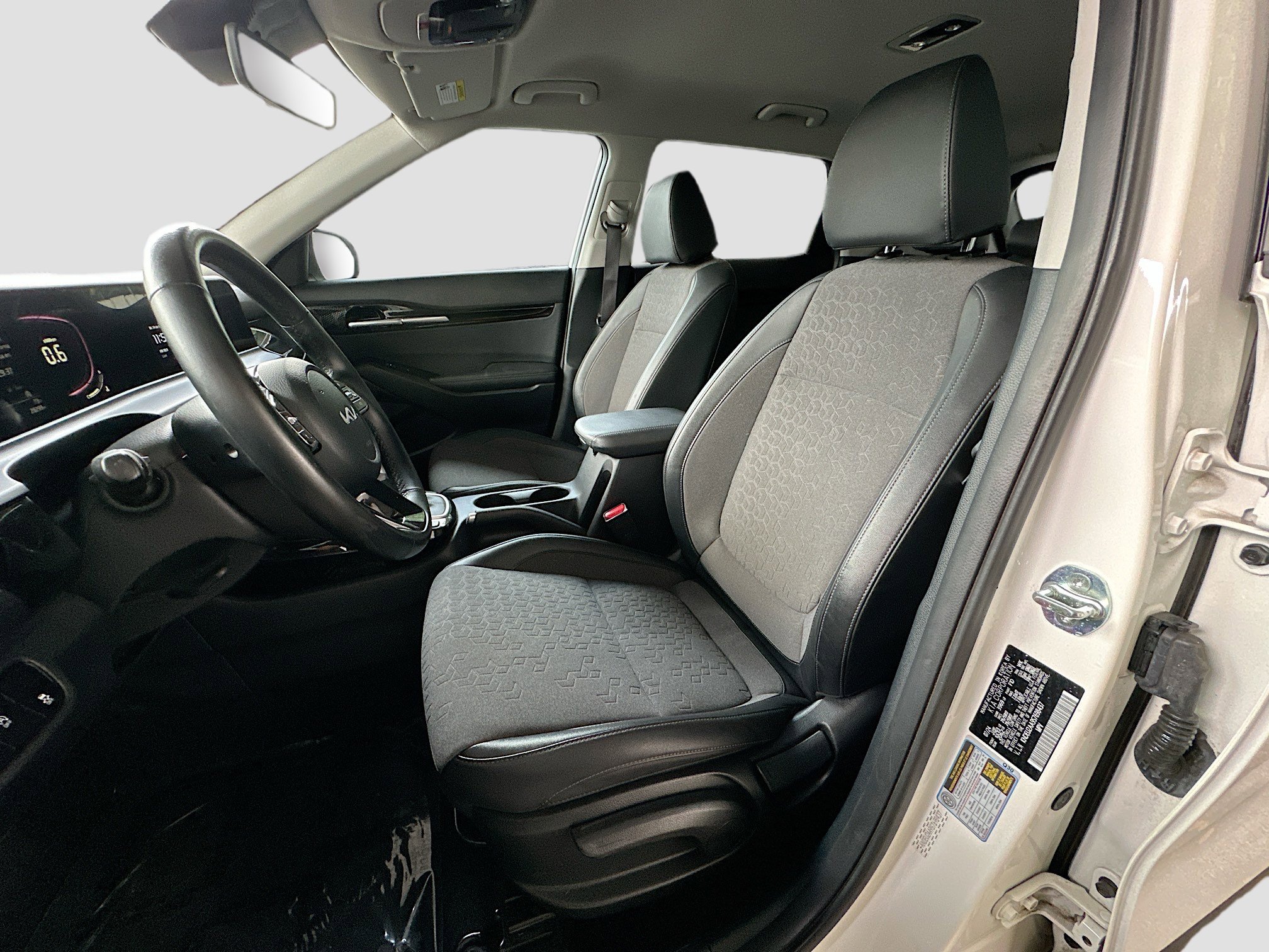 Used 2025 Kia Seltos S image 20