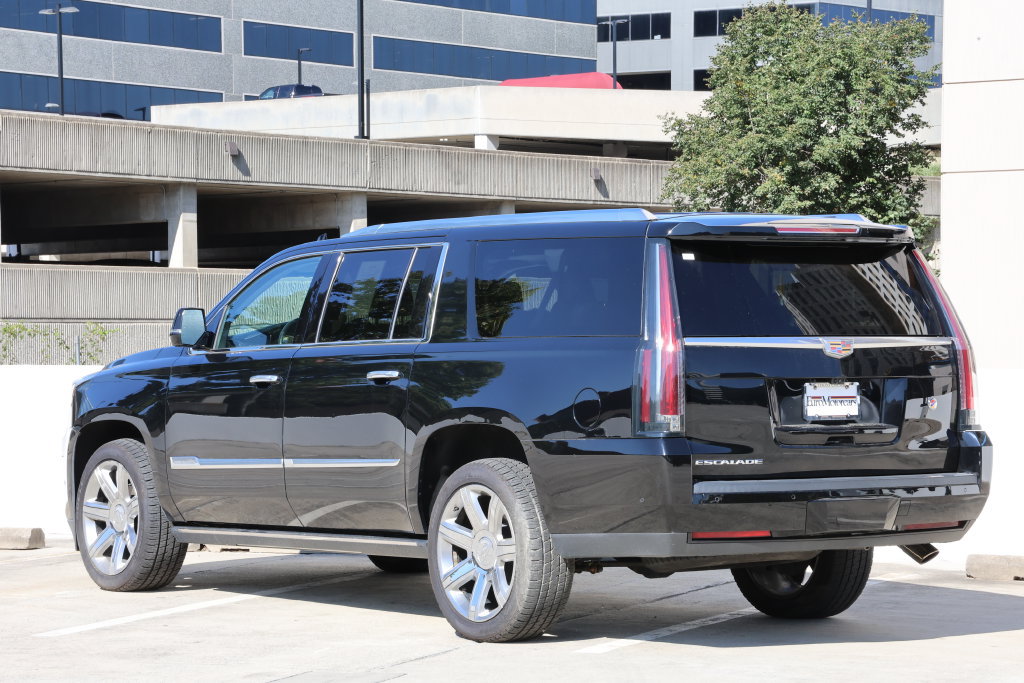 Used 2019 Cadillac Escalade ESV Premium Luxury AWD/4WD image 2