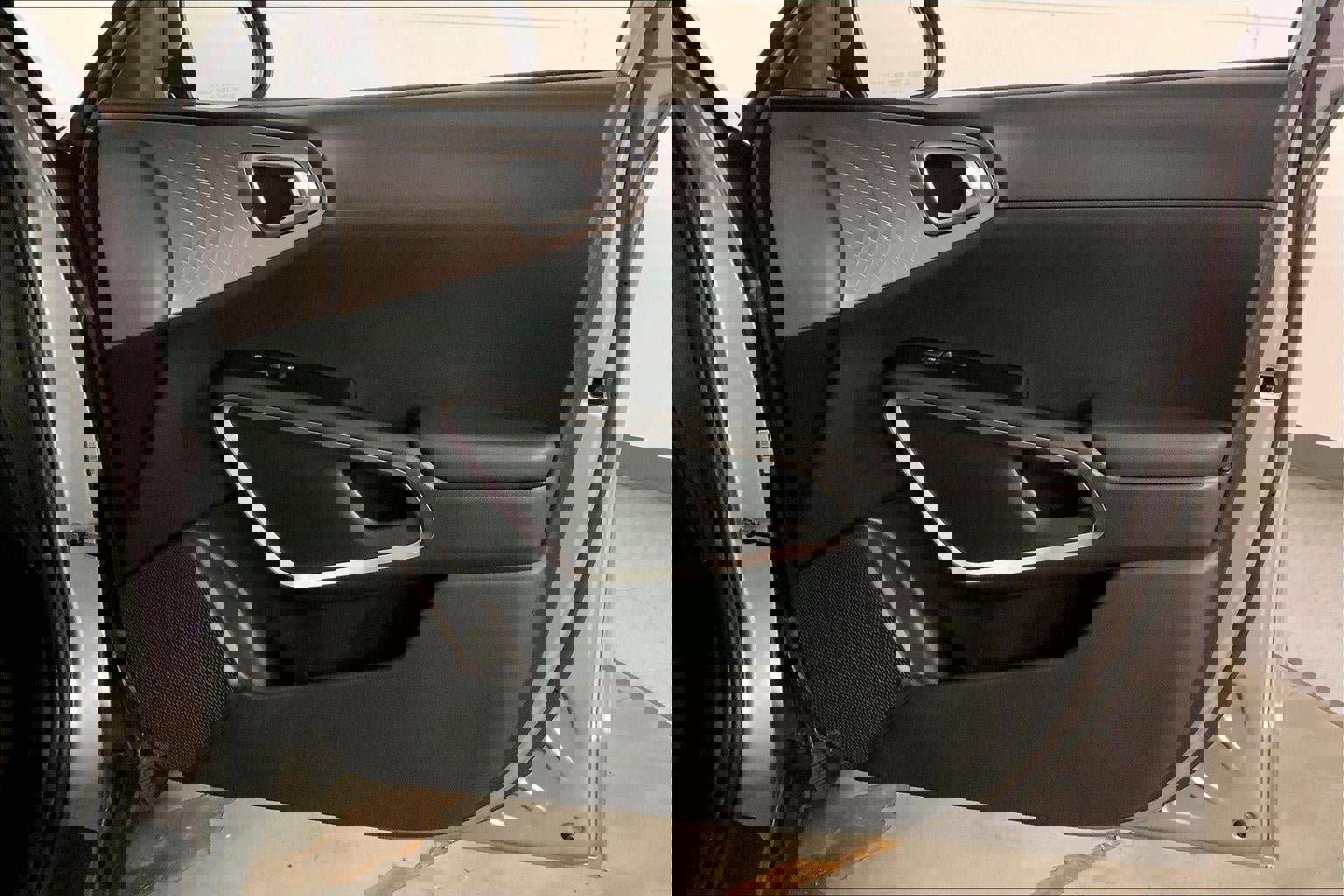 Used 2025 Kia Soul LX w/ LX Technology Package image 25