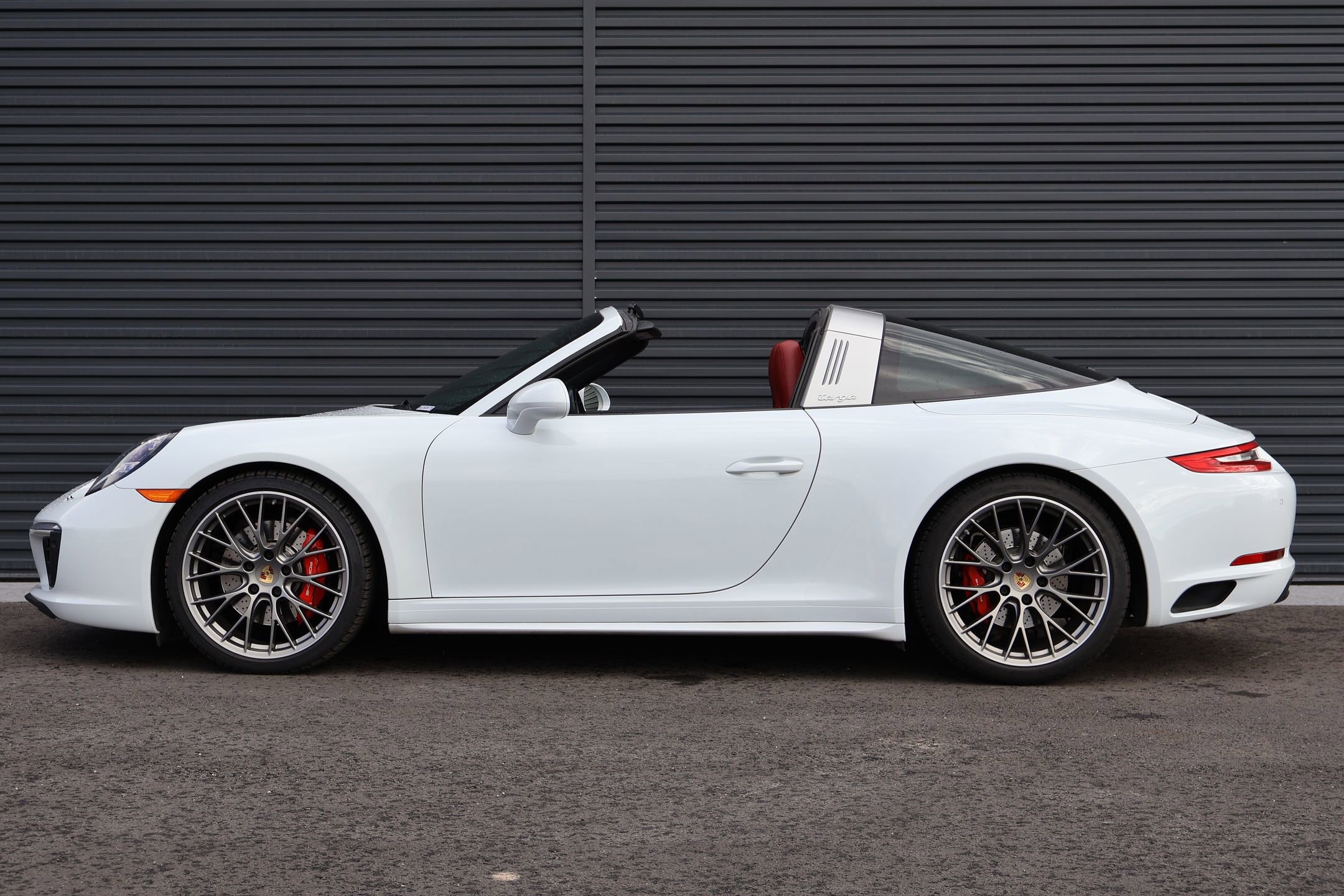 Used 2017 Porsche 911 Targa 4S image 30