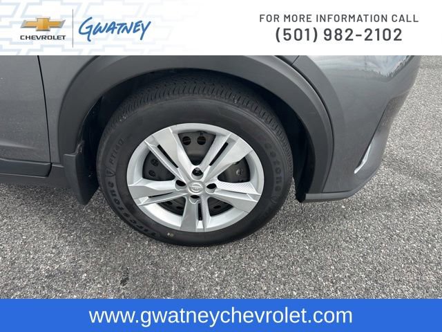Used 2024 Nissan Kicks S FWD image 12