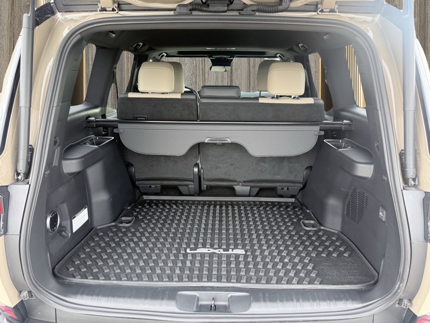 Used 2025 Lexus GX 550 AWD/4WD image 12