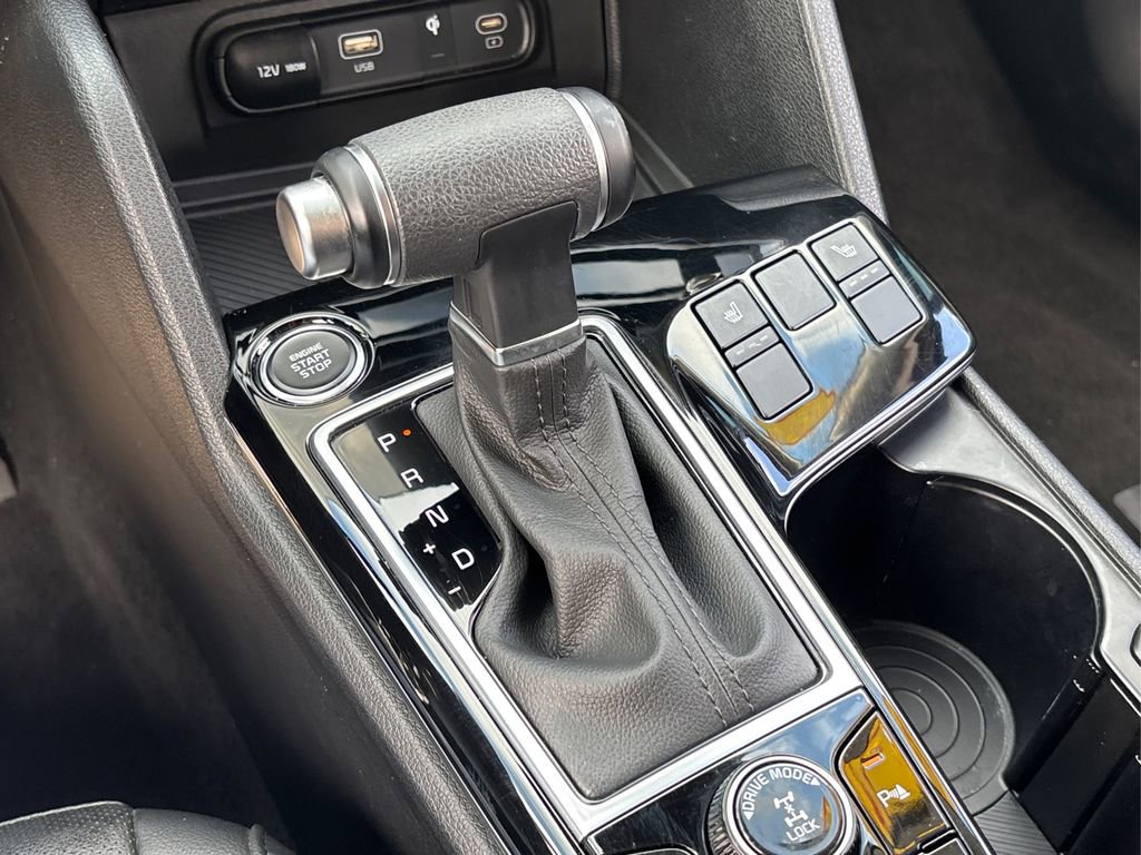 Certified 2024 Kia Sportage EX image 28