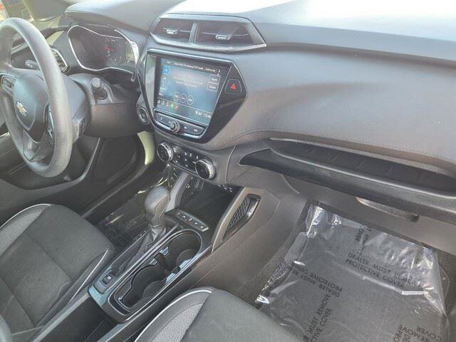 Used 2021 Chevrolet TrailBlazer LT w/ Convenience Package FWD image 33