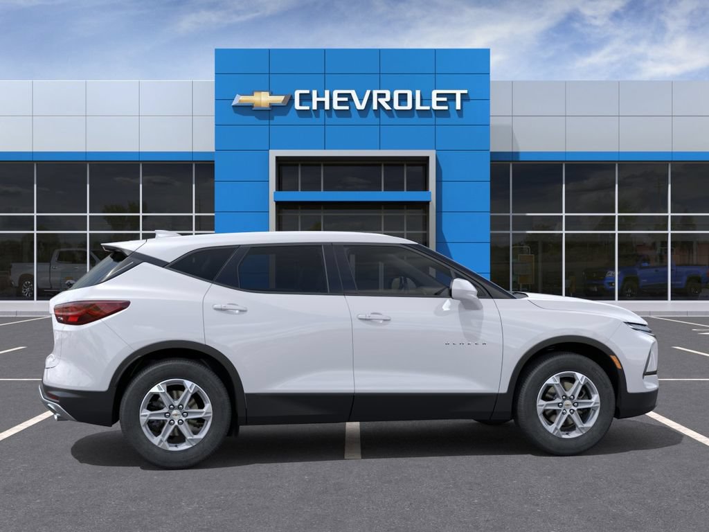 New 2026 Chevrolet Blazer LT FWD image 5
