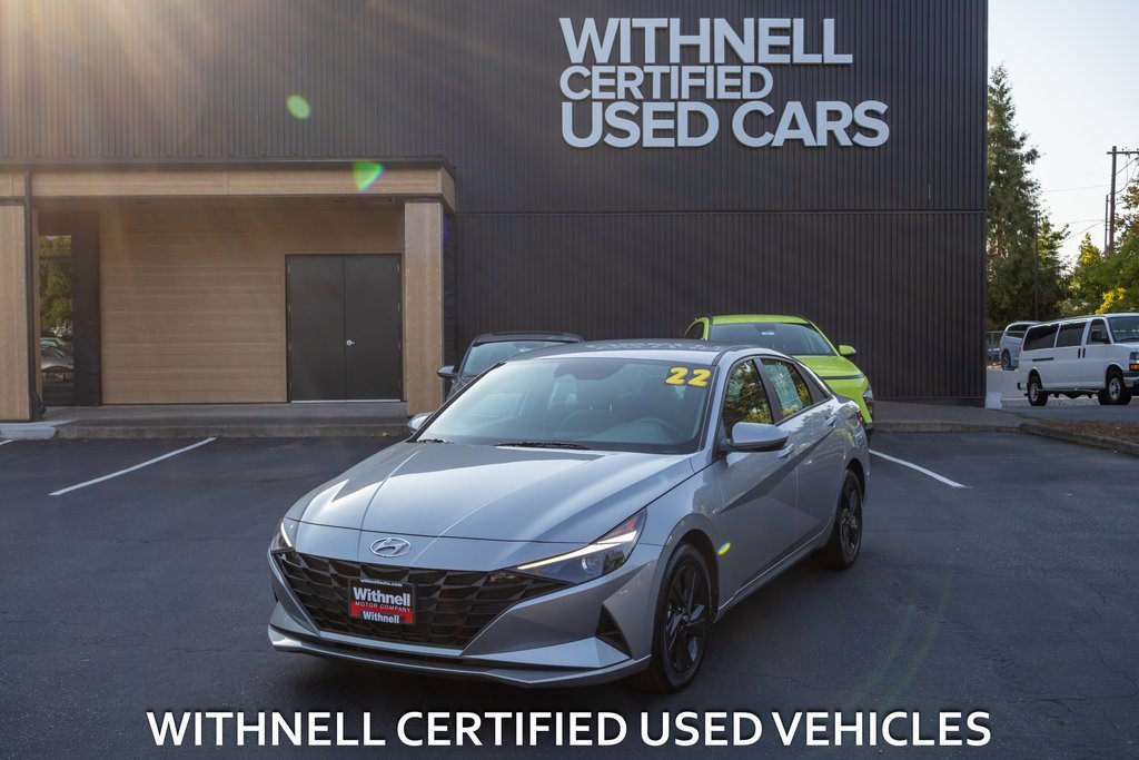 Certified 2022 Hyundai Elantra SEL w/ Preferred Accessory Package