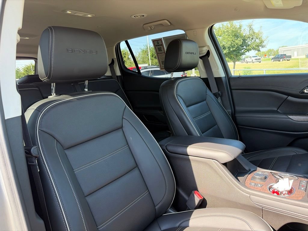 Used 2023 GMC Acadia Denali AWD/4WD image 28