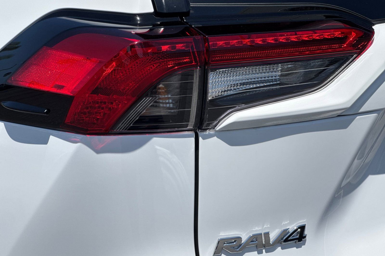 Used 2024 Toyota RAV4 XLE w/ Convenience Package FWD image 34