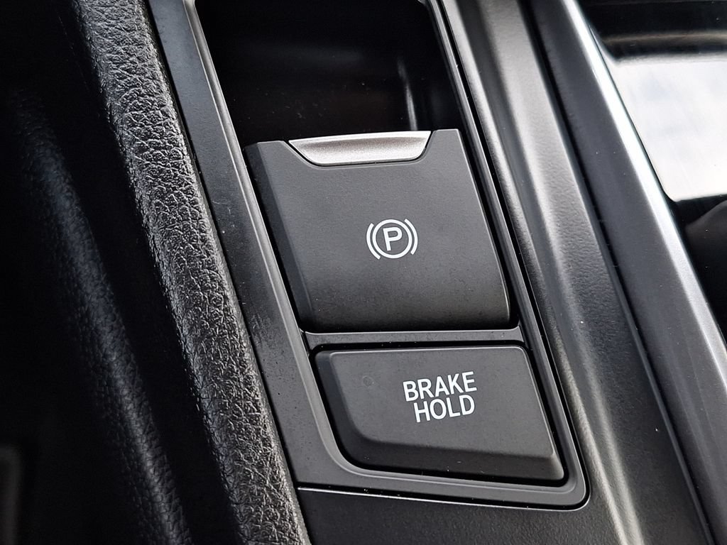 Used 2019 Honda CR-V Touring image 14