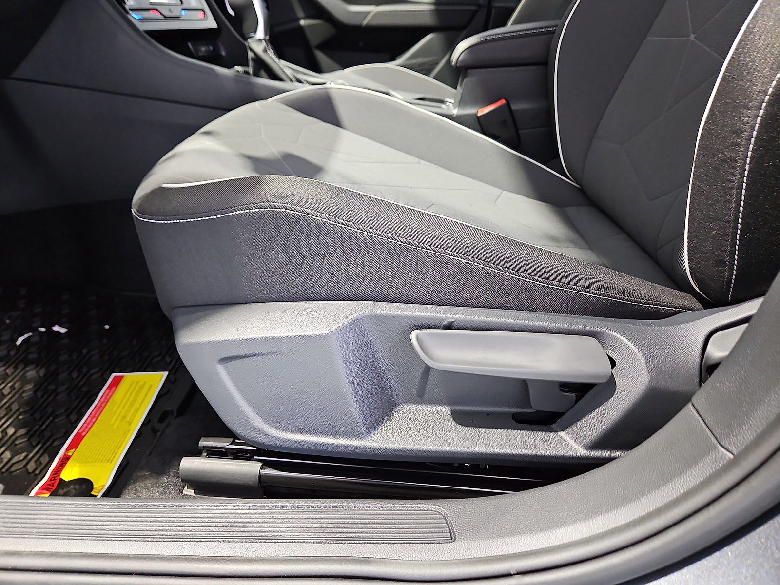 New 2027 Volkswagen Jetta Sport FWD image 17
