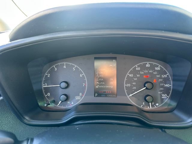 Certified 2025 Toyota Corolla LE image 29