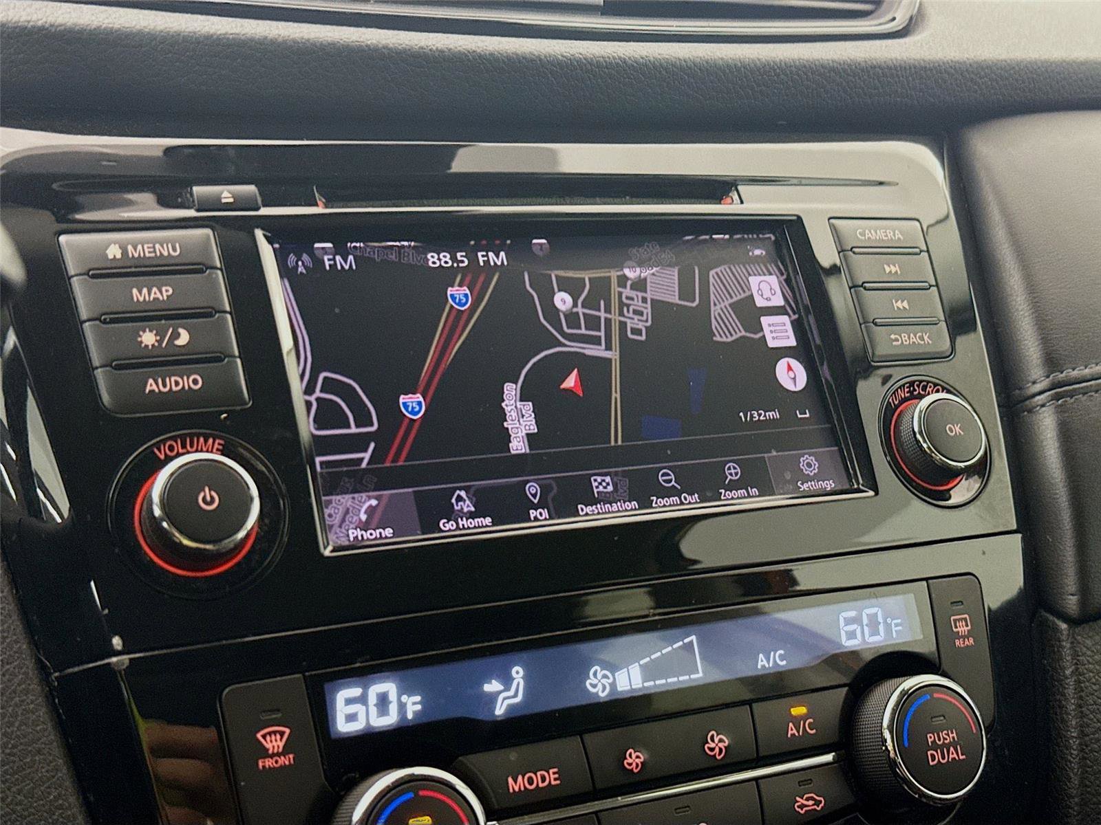 Used 2020 Nissan Rogue SL w/ Premium Package image 10