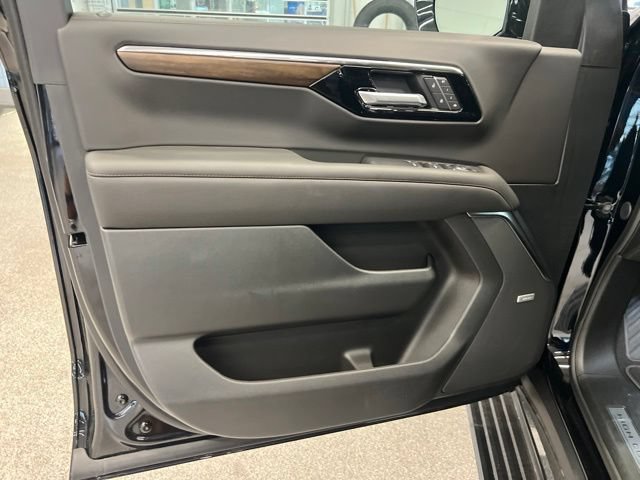 New 2026 Chevrolet Tahoe High Country AWD/4WD image 27