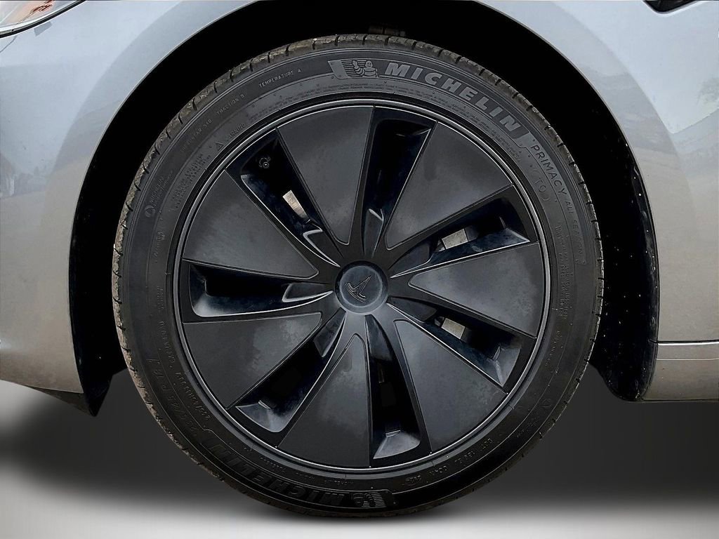 Used 2024 Tesla Model 3 Standard Range RWD image 31