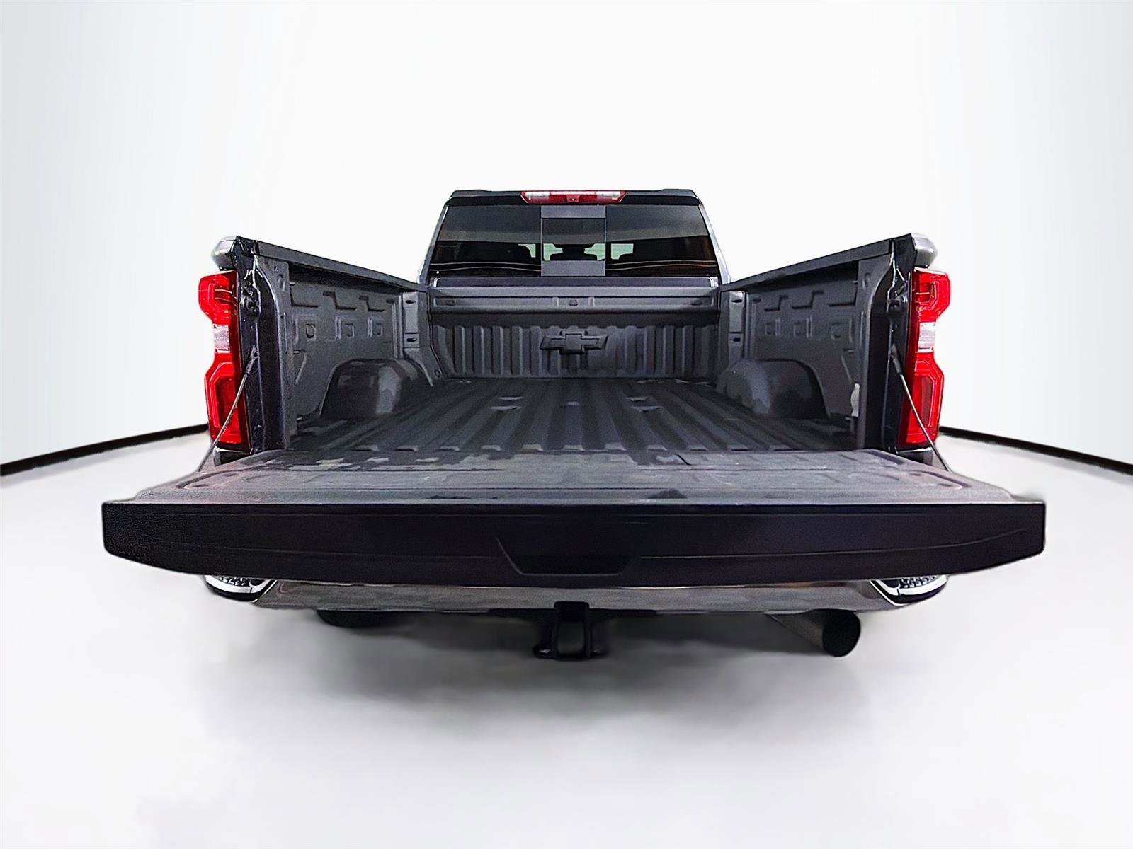 Used 2024 Chevrolet Silverado 3500 LTZ image 26