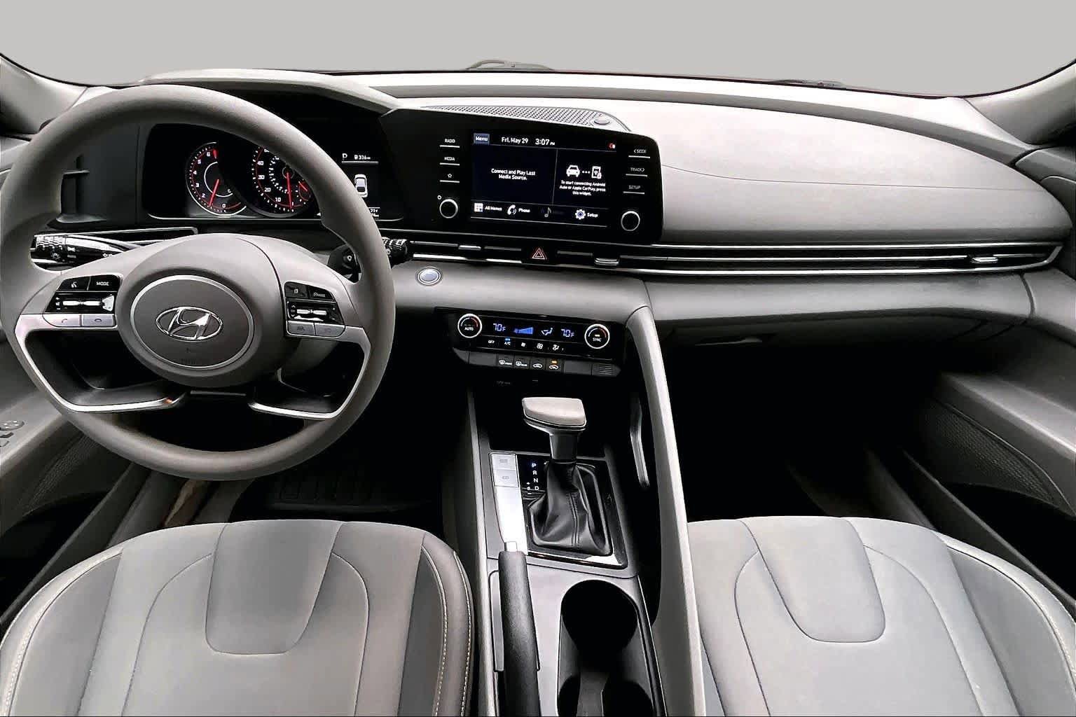 Used 2022 Hyundai Elantra SEL FWD image 27