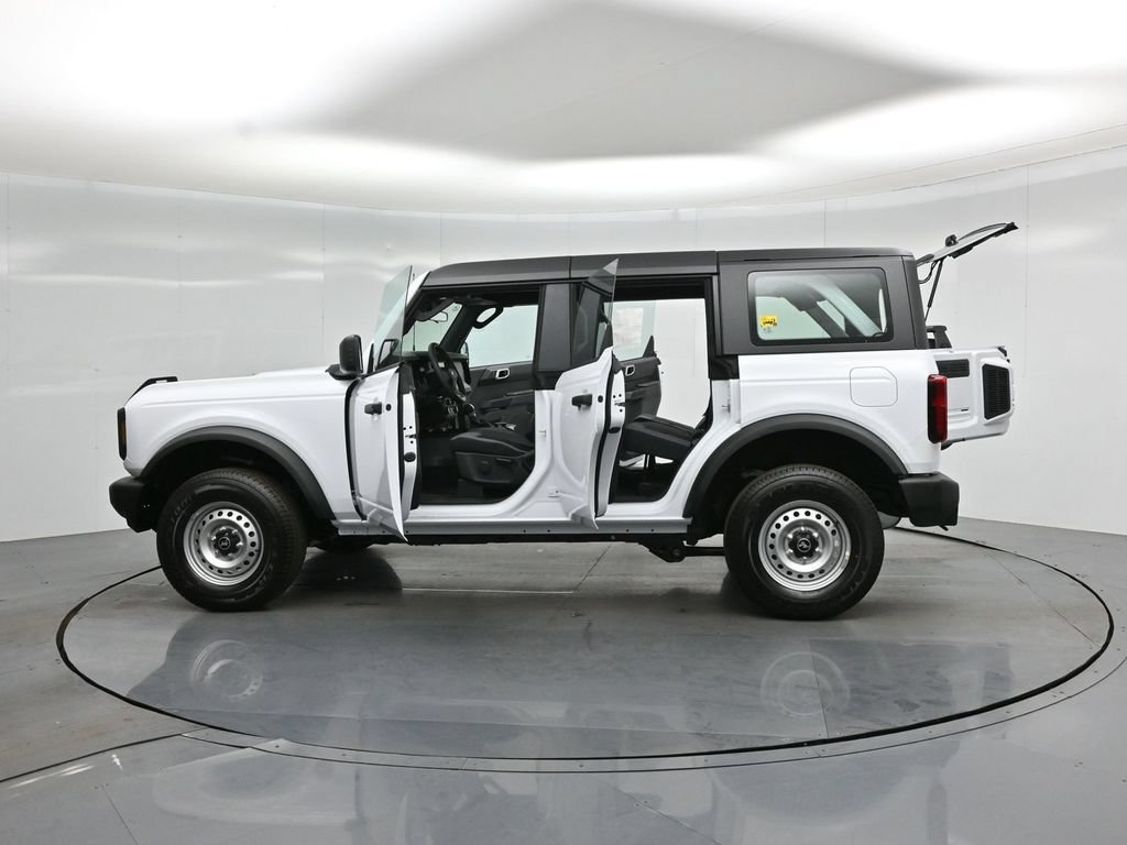 New 2026 Ford Bronco 4-Door AWD/4WD image 33