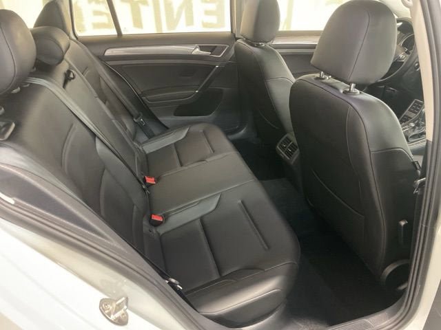 Used 2019 Volkswagen Golf Alltrack SE AWD/4WD image 7
