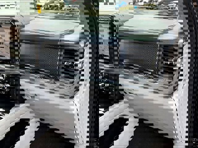 Used 2024 Ford F450 Limited w/ FX4 Off-Road Package AWD/4WD image 17