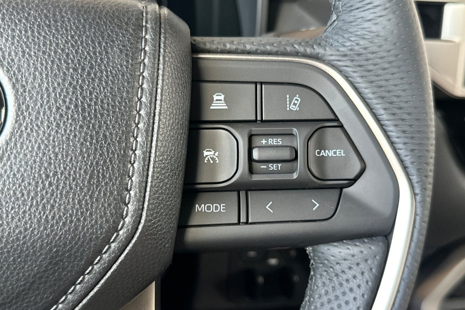 New 2026 Toyota Tundra Limited AWD/4WD image 29