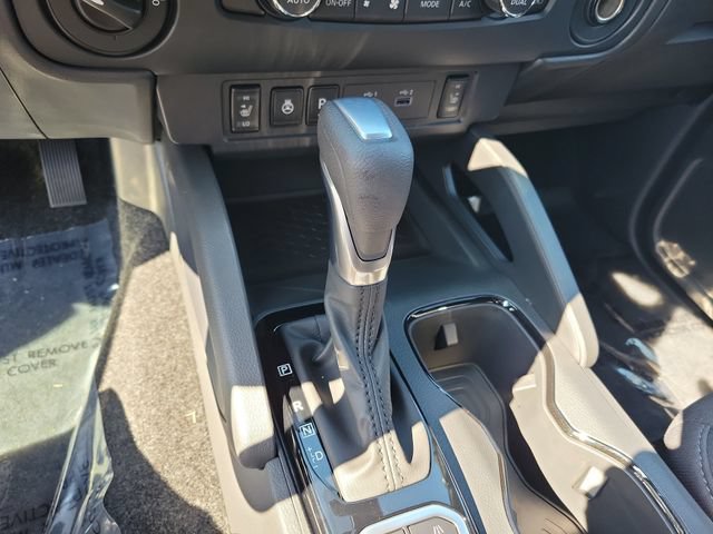 New 2026 Nissan Frontier SV w/ All-Weather Content Package AWD/4WD image 28