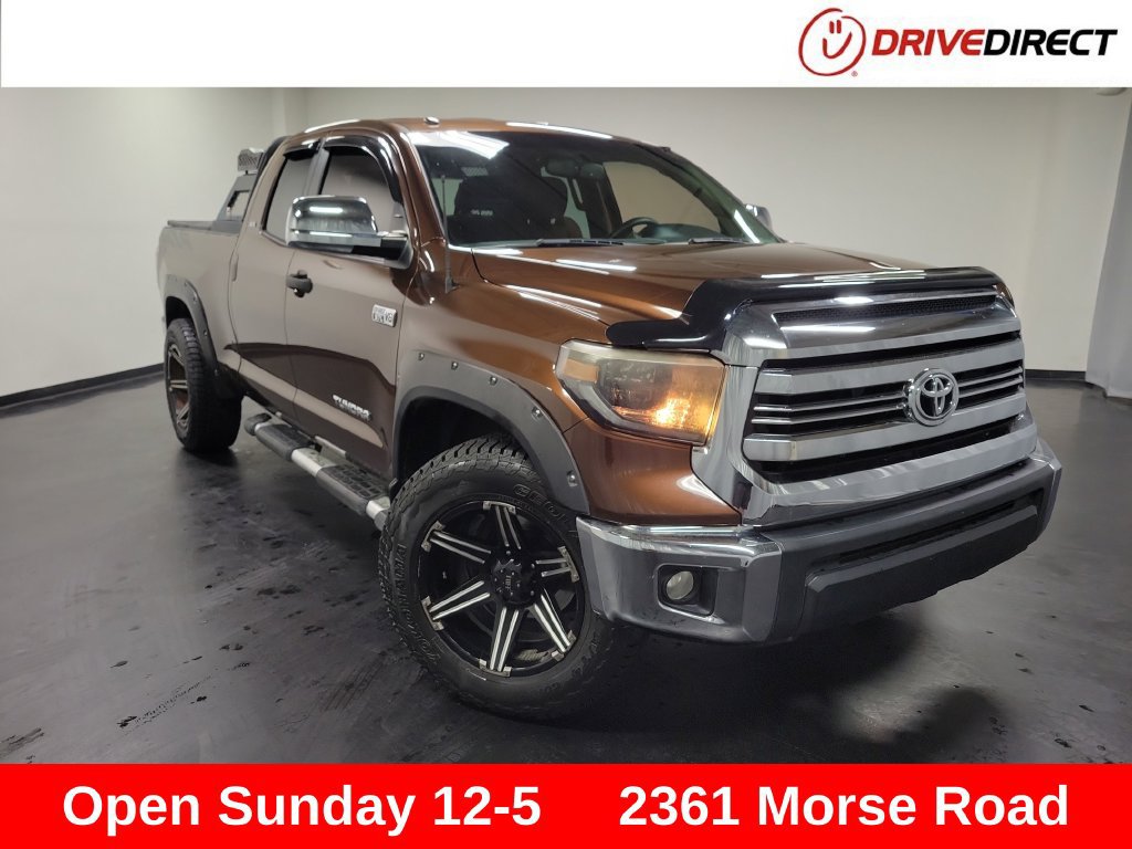 Used 2017 Toyota Tundra SR5 w/ SR5 Upgrade Package